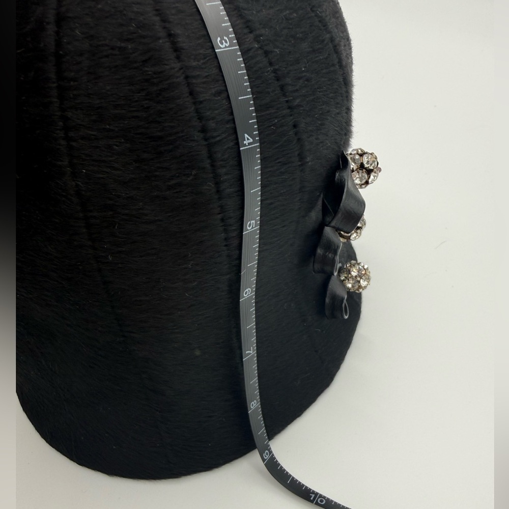 Christian Dior Chapeaux Jeweled Cocktail Hat (c. 1960–1962) Rare German‑Licensed - Picture 12 of 15